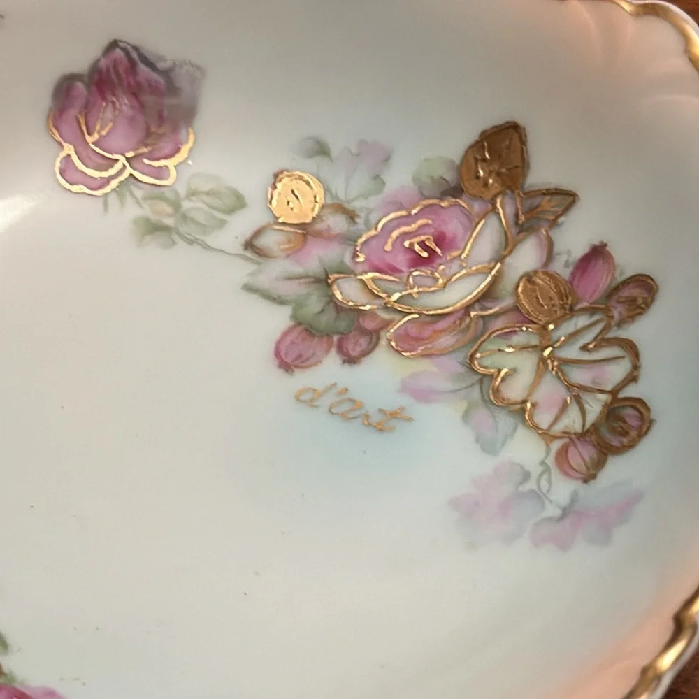 d’art 6913 Japan Porcelain Raised Gold Accent Floral Square Candy Trinket Bowl
